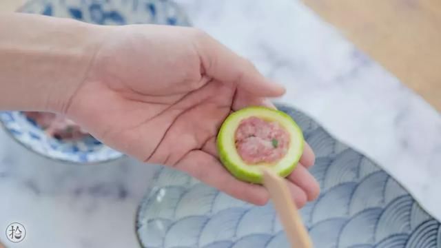这夏季蔬菜的常见,想做得简单又美食就得美味总动员快播图片