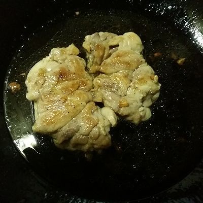 养生照烧鸡腿墨米饭