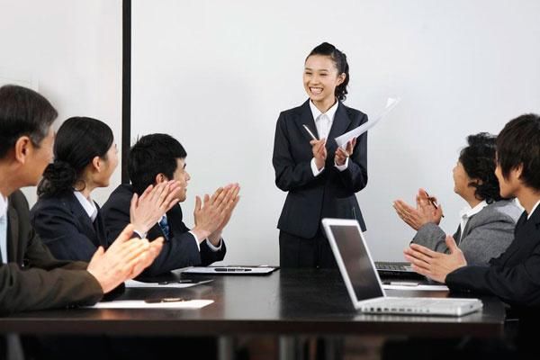 面试官问：“前一份工作，你月薪多少？”跳槽者：你们给不起