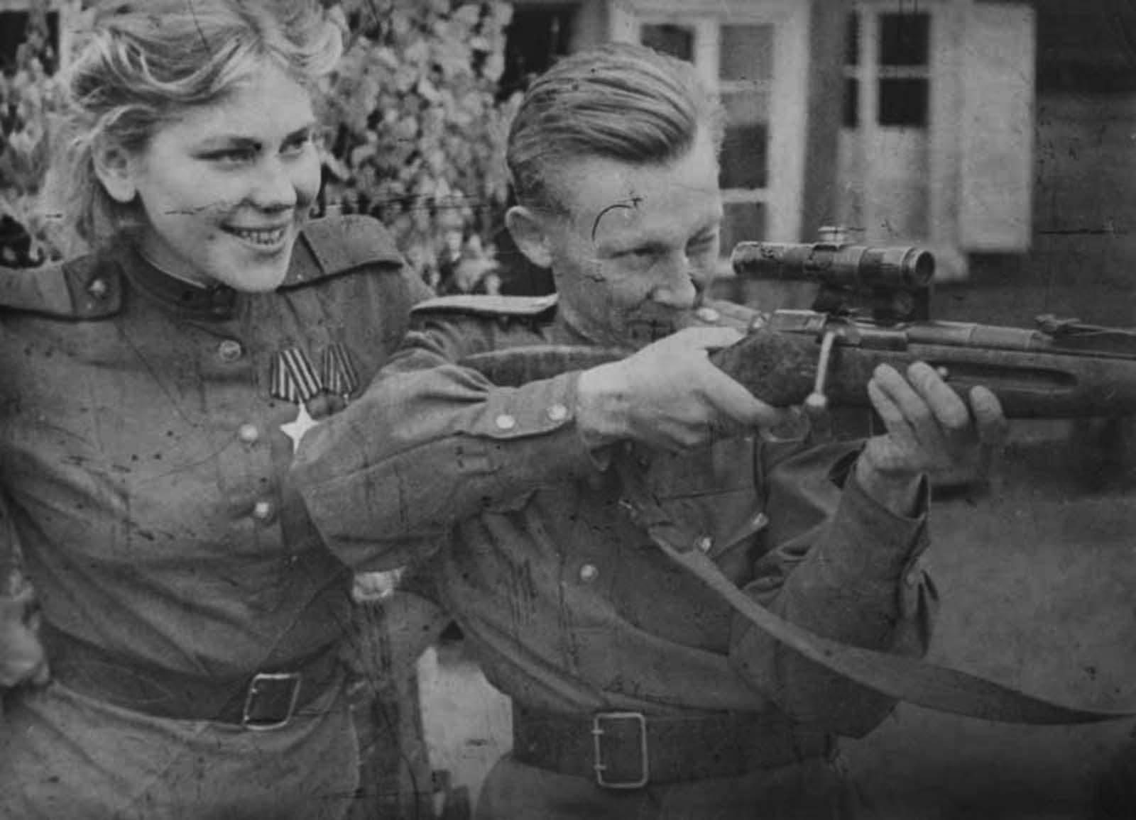 这个苏联女狙击手方才19岁，就已经确认击毙了59名德军