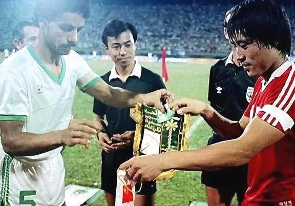 中国男足亚洲杯回顾:最佳成绩2次亚军 上届小