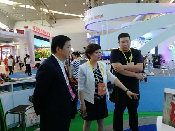 第六届中国亚欧博览会新疆博州重点项目签约仪
