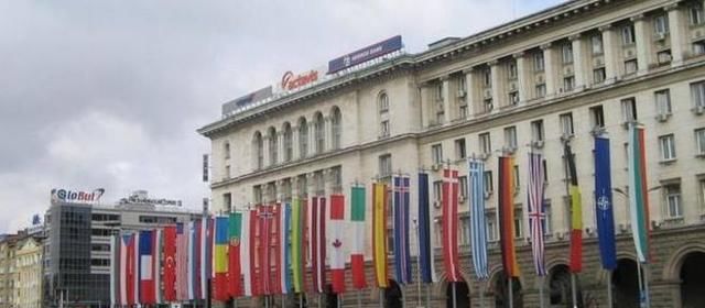 华约解体后,为何北约不仅没有解体反而其组织