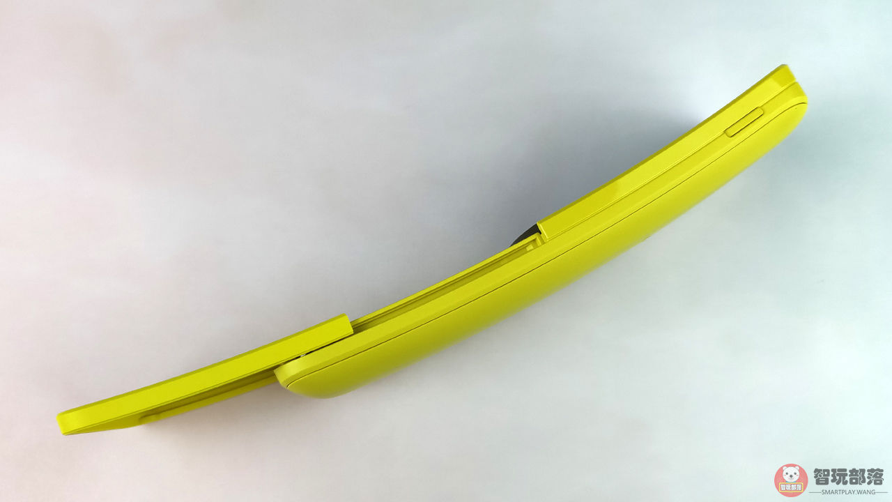 诺基亚8110 4G复刻版开箱图赏:网红香蕉机,竟