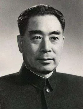1964年周恩来曾秘送一人去台湾 蒋介石不得不接