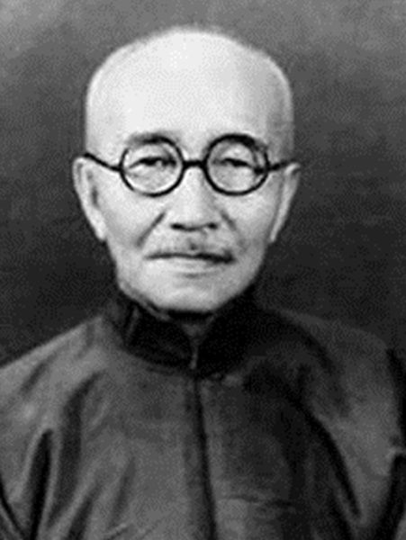 毛泽东请溥仪吃年夜饭 开国主席与末代皇帝