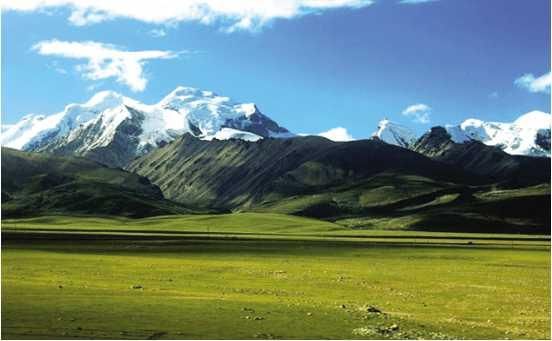 西藏那曲，中国唯一没有树的城市，却依旧天蓝水净