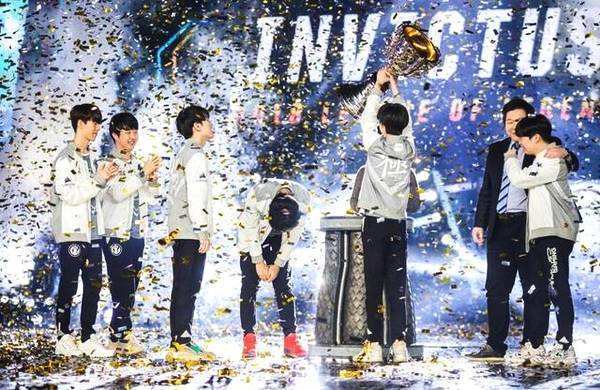 iG参加快乐大本营 两个肖央要世纪同台了_【快