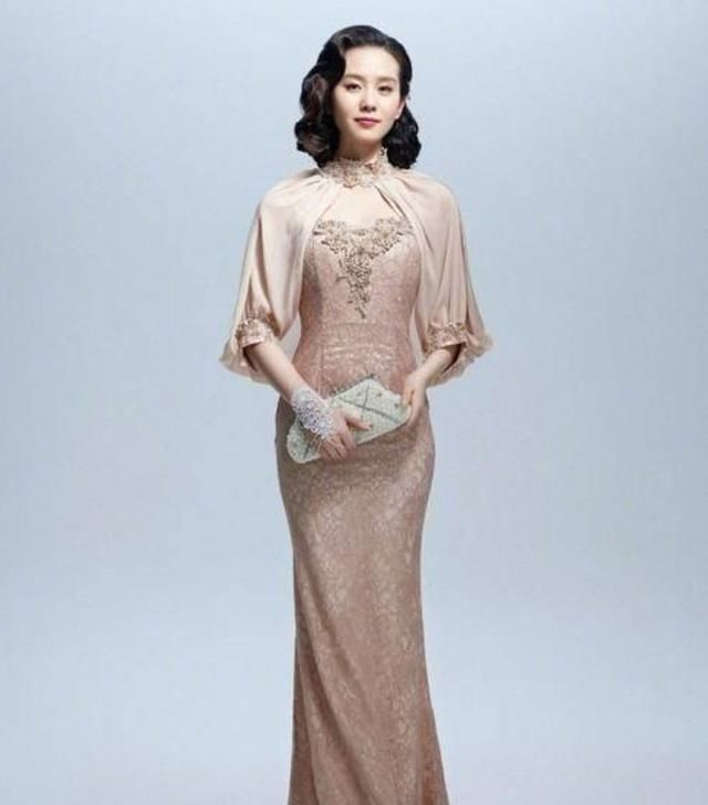 10名旗袍女星，刘亦菲赵丽颖上榜，最美的她无人超越，却已离世