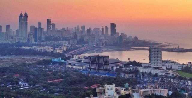 美国:印度已经很发达了!孟买即将赶超上海,印度