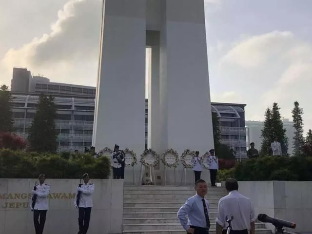 为何除夕夜这天，新加坡警铃大作