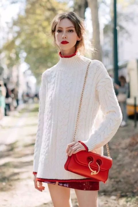 比红色高跟鞋还气质的红色穿搭,新年这样穿,黄