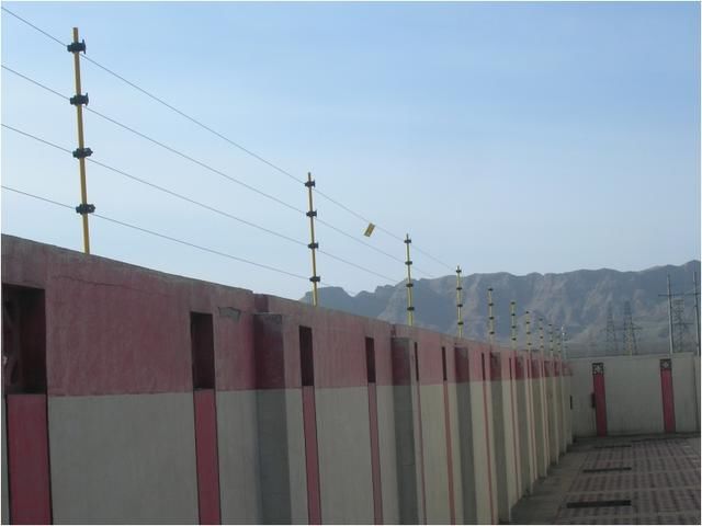 高压脉冲电子围栏为什么电不死人