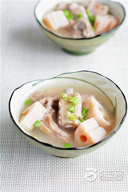 【金秋小窍门】莲藕排骨汤适合秋冬季节喝的汤