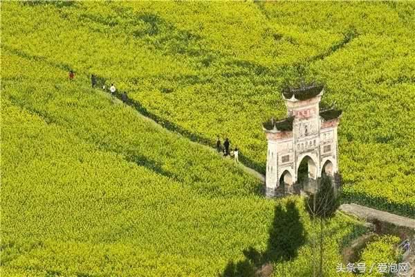 贵州踏青好去处：凤岗神秘古村、三都姑鲁寨石头会产蛋的水族村寨