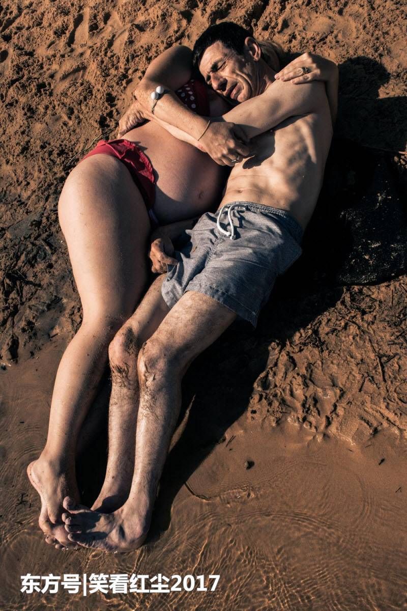 来自澳大利亚的有趣照片 来自澳洲的那些趣事，袋鼠乱穿马路，蛇