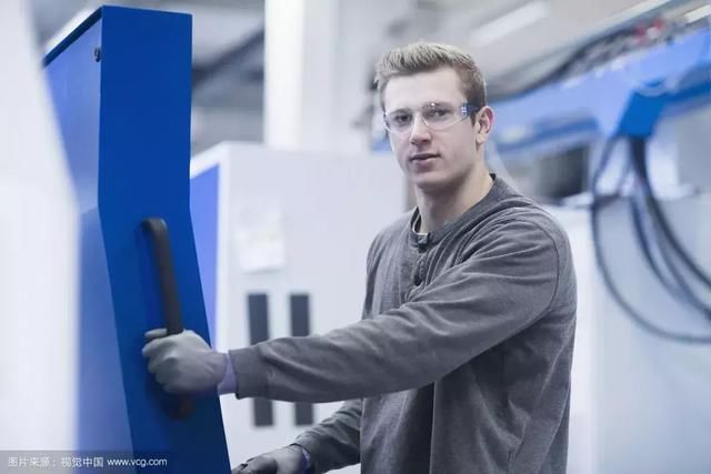 宋鸿兵:下次危机最大风险在于滞涨，央行手段有限恐迎来彻底清算