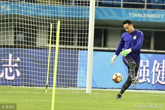 泰达上季新援归队训练 位置竞争激烈中超难报名