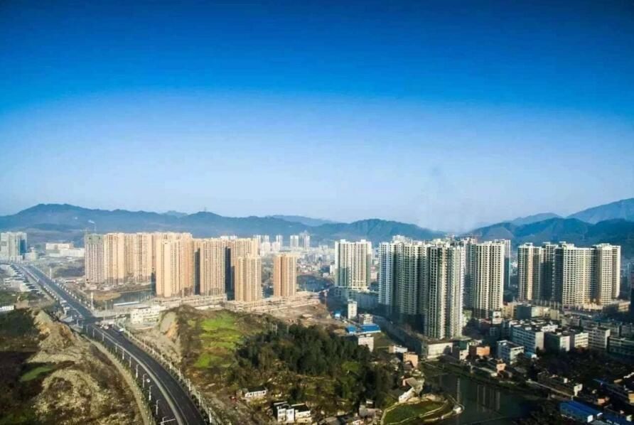 贵州一县建县百年,面积3128平方公里,人口717