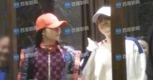 关晓彤为鹿晗庆生,同回鹿晗家