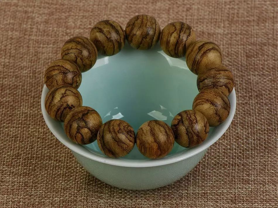 世纪沉香坊:张海明:对于沉香的产区一定不能马