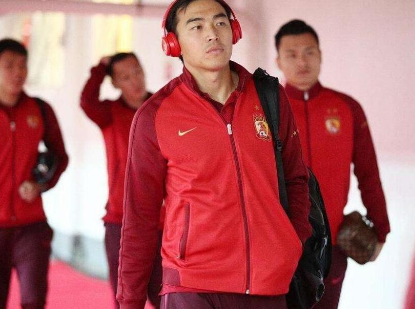 上港卫冕有戏!本土球员最新身价出炉,恒大仅一