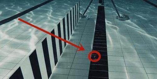 跑进水中躲子弹真的安全吗? 外国枪迷用生命做