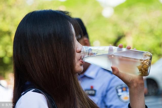 心理学家：女生情商低的4种表现，你占了几个