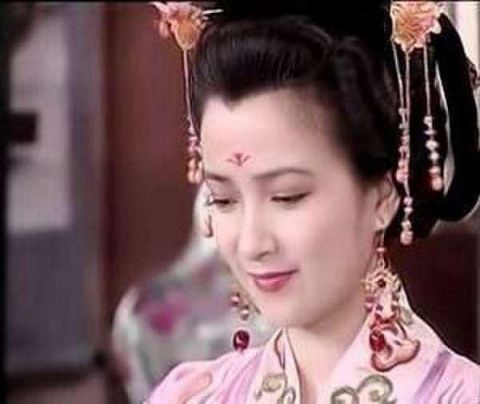 被誉为中国内地第一古典美女 四大名著均有她