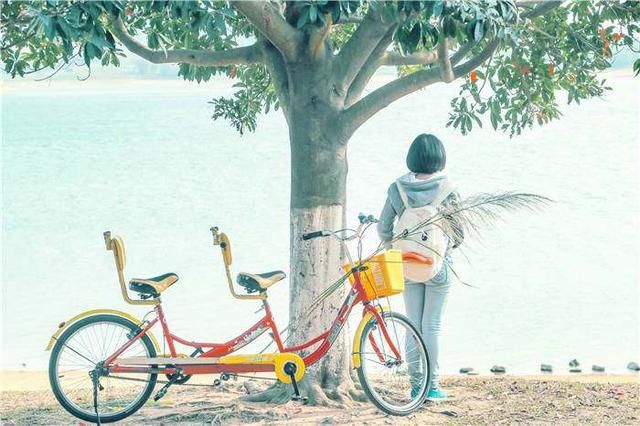异性朋友交往，女人常有这5个念头，早就已经“动情”了！