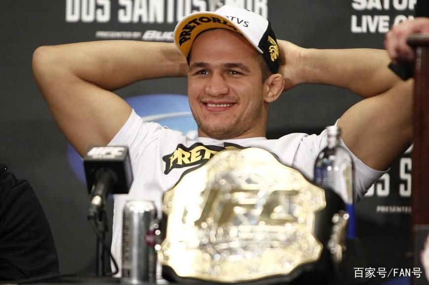 UFC格斗之夜133对阵确定,前UFC冠军桑托斯