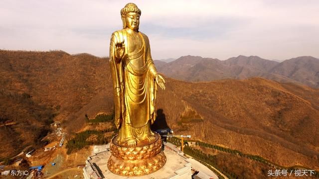这座佛教造像高108米，用了108公斤黄金，12年总投资12亿元
