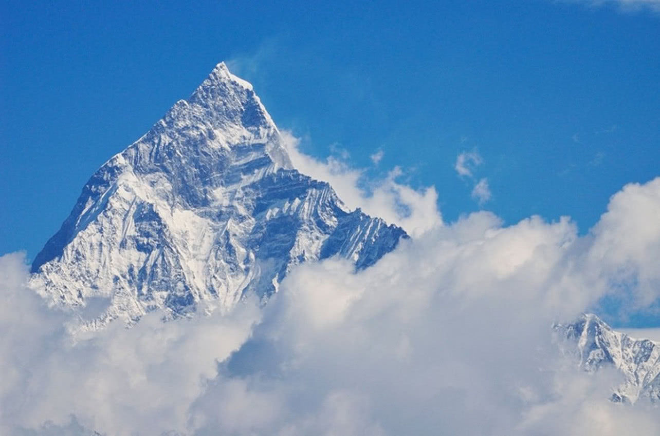 世界上最小的一座山在中国,是重点文物保护单位,至今无人攀登过