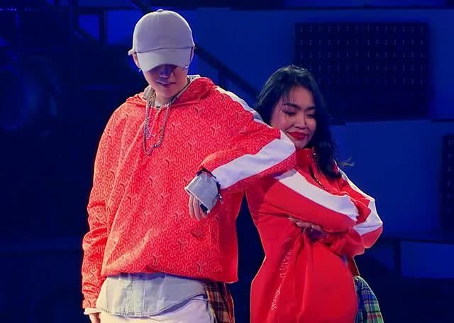 热血街舞团上线,抢选手堪比跑男,鹿晗黄子韬同