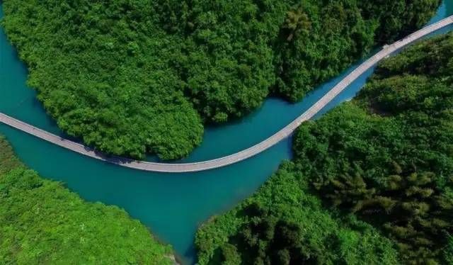 中国湖北居然隐藏了一个旷世仙境 让外国人都为它折服