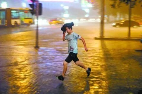 有中到大雨!河北新一轮大范围降雨来袭!请注意防范