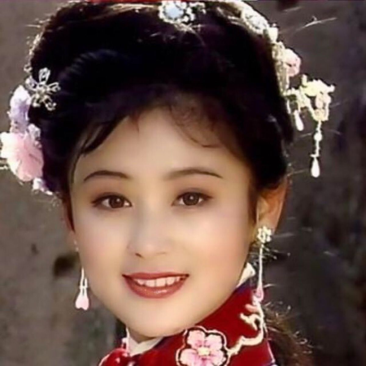 曾经的内地第一美女著名女演员陈红