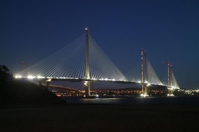 中国制造再一次惊艳全球！帮助苏格兰建大桥，获英国女王亲自剪彩