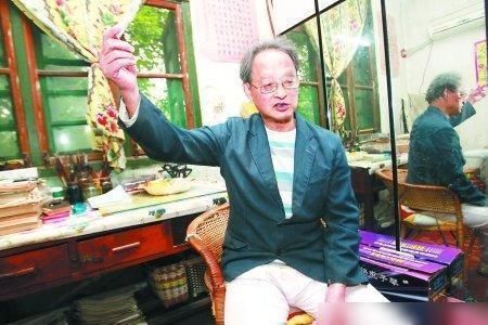 74岁教授电视征婚：20多岁漂亮的，生龙凤胎，活到120