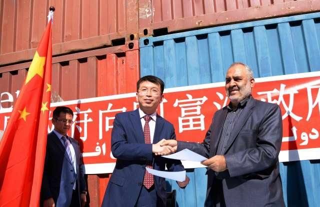 特朗普心如刀绞！折腾17年投上万亿美元颗粒无收，中国却成赢家