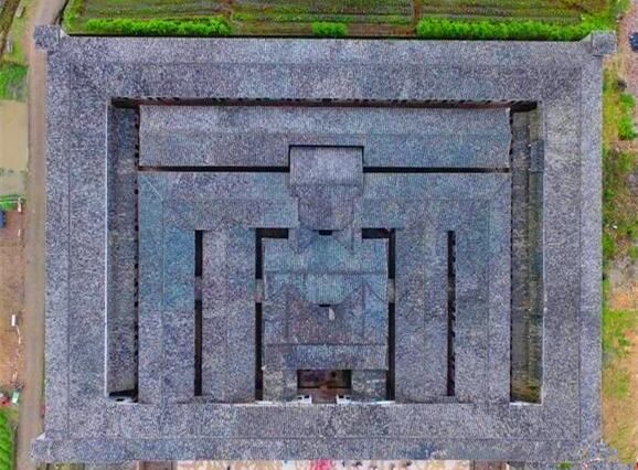 江西这个县，竟藏着1座豪宅，面积10391，最多可容1000人居住