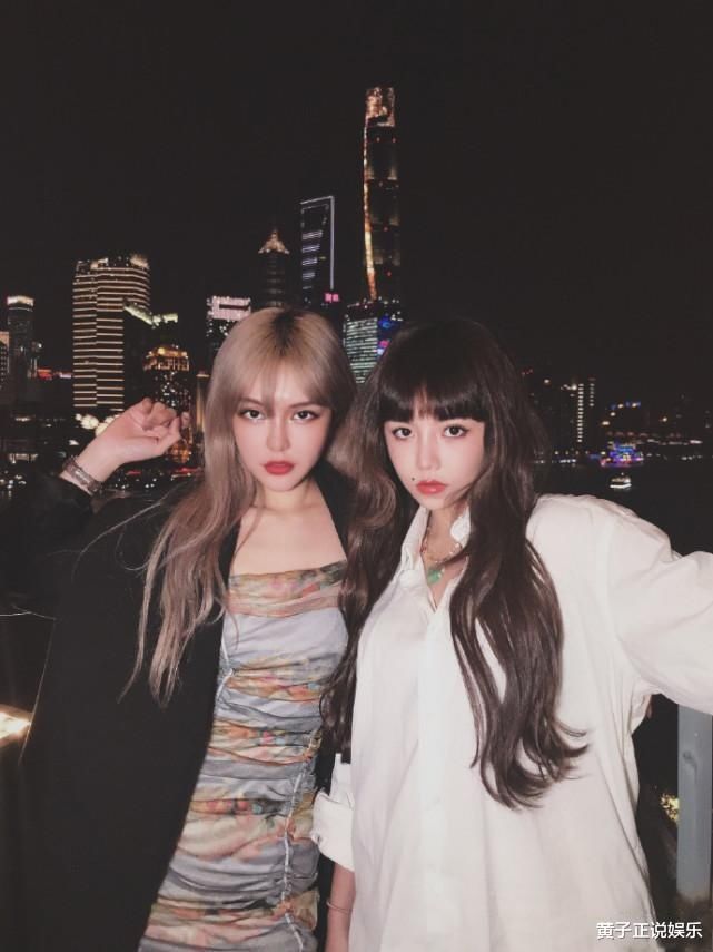 周扬青与安琦同框现身夜上海，两人都是高颜值，脸上黑痣意外抢镜