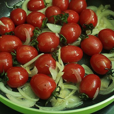 西红柿鸡蛋芝士焗饭