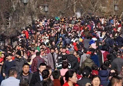 488万人春节涌入杭州，谁说杭州过年变“空城”？？不存在的！！