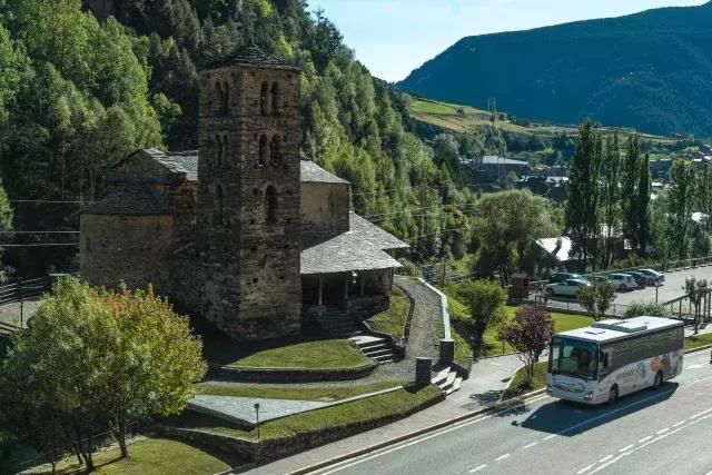 袖珍国安道尔，比利牛斯山中免税天堂！