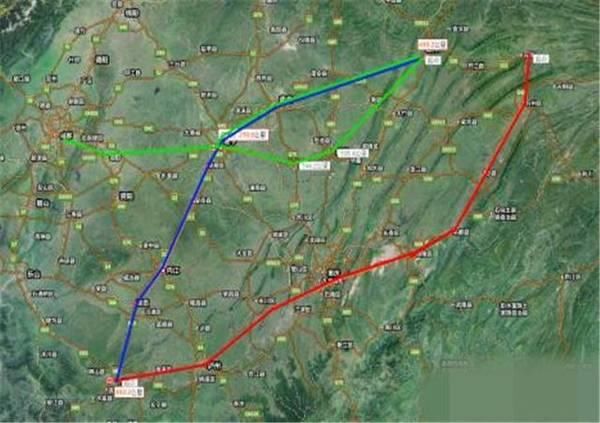 中国跨7省造世界最长高铁，耗资4200亿，这些地方出行方便了