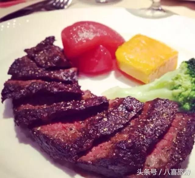 牛排怎么煎又嫩又好吃黑椒牛排 t013f46d2dc3283896f.jpg