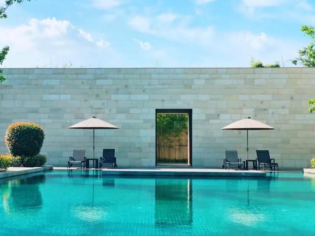 上海也有极致的避世酒店！仅靠35间别墅和一座古戏台成为江浙最向