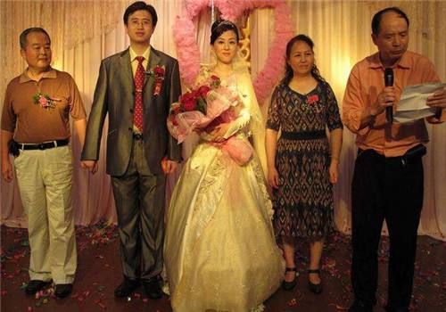 婚礼男方家长致辞精选范文 体面又温馨的父母