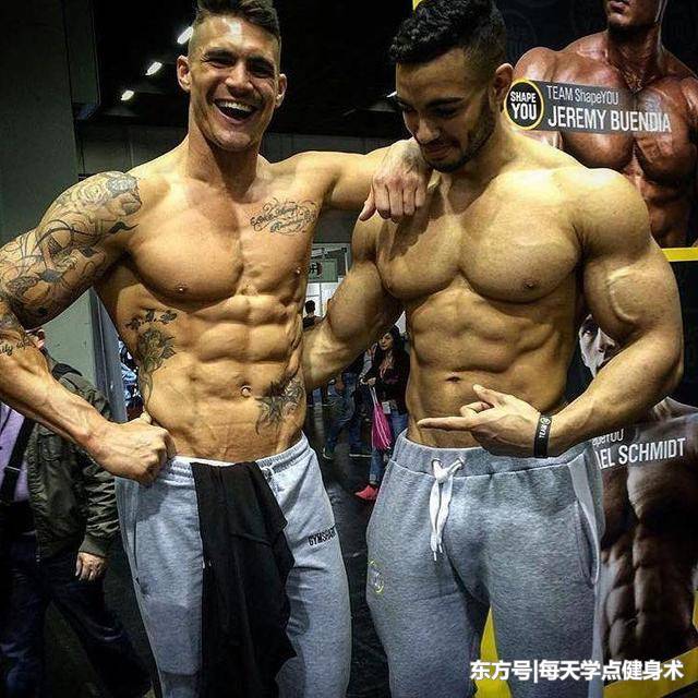 如何练胸肌上部肌肉 t013feb54657c77ce75.jpg